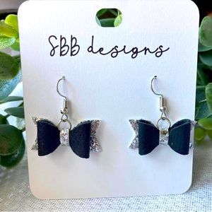 Handmade bow earrings